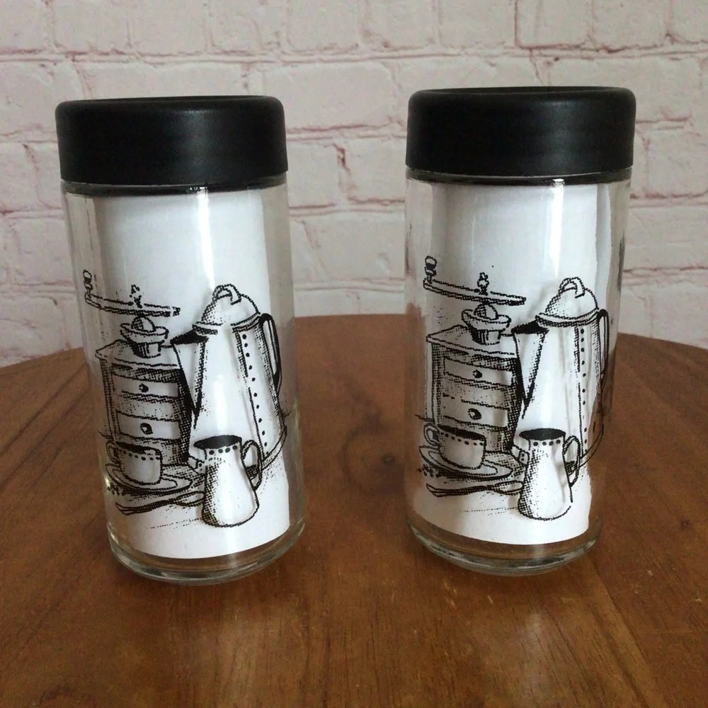 Vintage Clear Glass Kitchen Salt and Pepper Shaker Pair